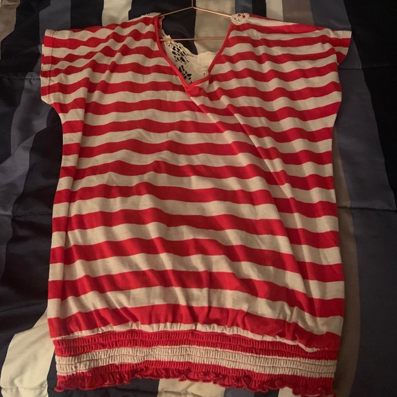 Clothes - Picture 1 of 2